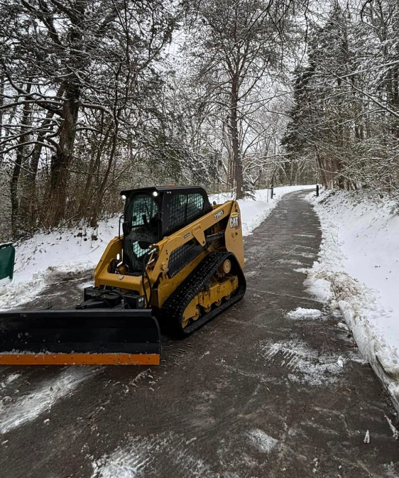 Snow Plowing & Salting In Knoxville, TN